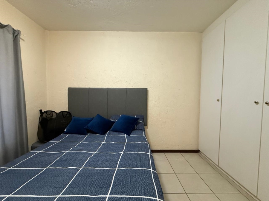 2 Bedroom Property for Sale in Rustenburg Central North West